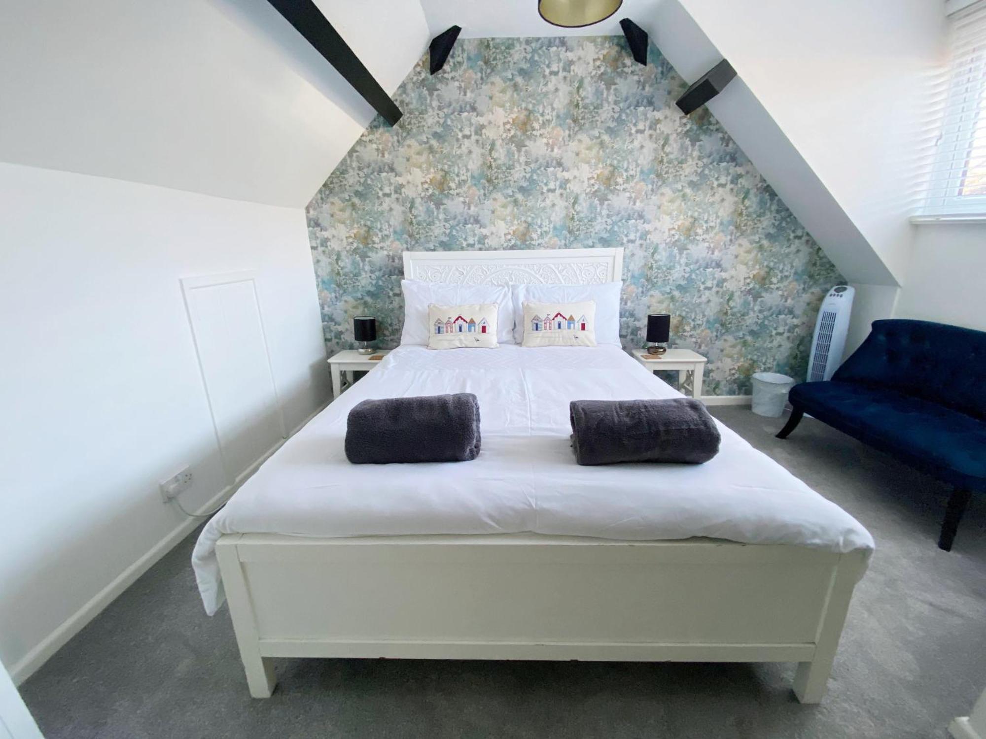 The Beach Hut - 1 Bedroom Apartment Near The Beach Bournemouth Eksteriør billede