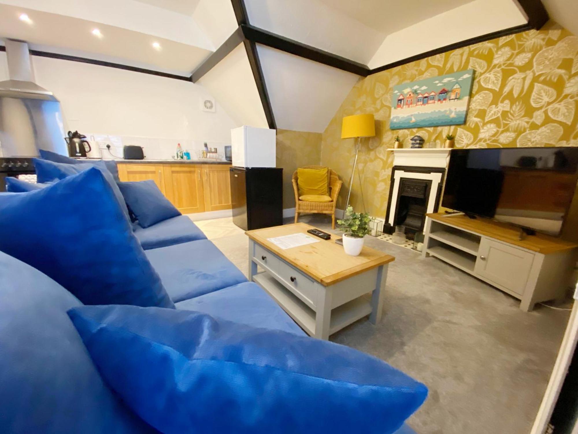 The Beach Hut - 1 Bedroom Apartment Near The Beach Bournemouth Eksteriør billede